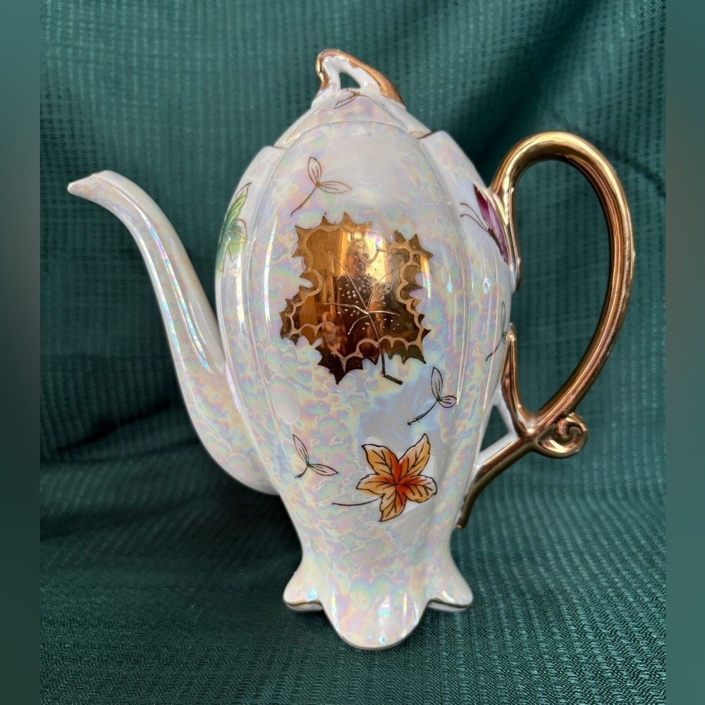 Vintage Lipper and Mann Porcelain Teapot with Lid-Made in Japan 62/17-Preowned